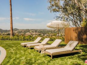 2179 Linda Flora Drive, Los Angeles CA 90077
