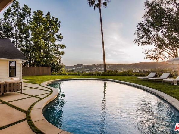2179 Linda Flora Drive, Los Angeles CA 90077