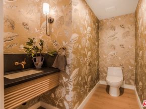 2179 Linda Flora Drive, Los Angeles CA 90077