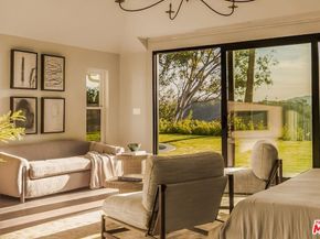 2179 Linda Flora Drive, Los Angeles CA 90077