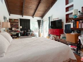 1458 Sutherland Street, Los Angeles CA 90026