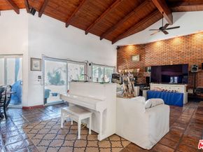 1458 Sutherland Street, Los Angeles CA 90026