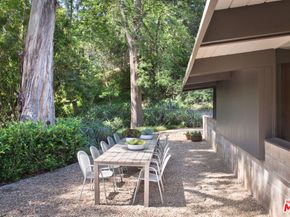 12450 Rochedale Lane, Los Angeles CA 90049