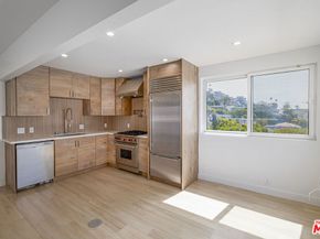 2442 S Coast Highway 8, Laguna Beach CA 92651