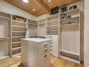 2325 Cloy Avenue, Venice CA 90291