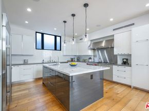 2325 Cloy Avenue, Venice CA 90291