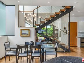 2325 Cloy Avenue, Venice CA 90291