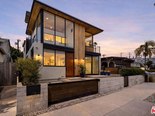 2325 Cloy Avenue, Venice CA 90291