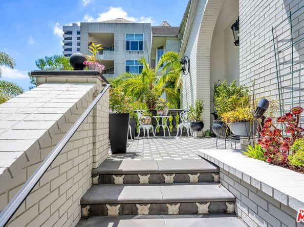 851 Devon Avenue, Los Angeles CA 90024