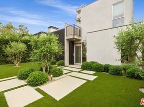 3613 Redwood Avenue, Los Angeles CA 90066