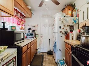 623 E 87th Street, Los Angeles CA 90002