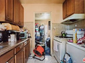 623 E 87th Street, Los Angeles CA 90002