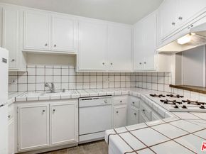 3735 Mentone Avenue, Los Angeles CA 90034