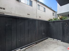 3735 Mentone Avenue, Los Angeles CA 90034