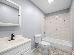 347 W 67th Street, Los Angeles CA 90003
