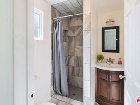 12041 Hartsook Street, Valley Village CA 91607