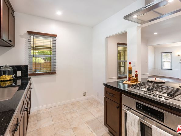 12041 Hartsook Street, Valley Village CA 91607