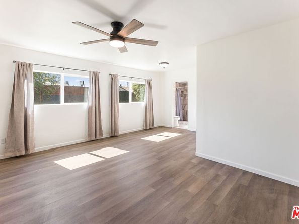12041 Hartsook Street, Valley Village CA 91607