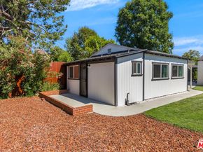 12041 Hartsook Street, Valley Village CA 91607