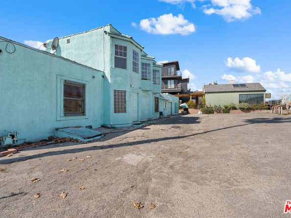 3051 N Coolidge Avenue, Los Angeles CA 90039