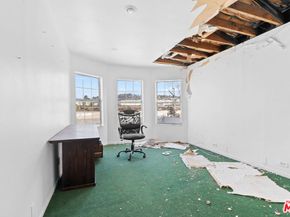 3051 N Coolidge Avenue, Los Angeles CA 90039