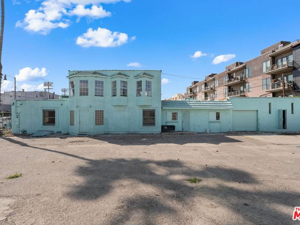 3051 N Coolidge Avenue, Los Angeles CA 90039