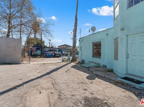 3051 N Coolidge Avenue, Los Angeles CA 90039