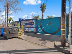 3051 N Coolidge Avenue, Los Angeles CA 90039