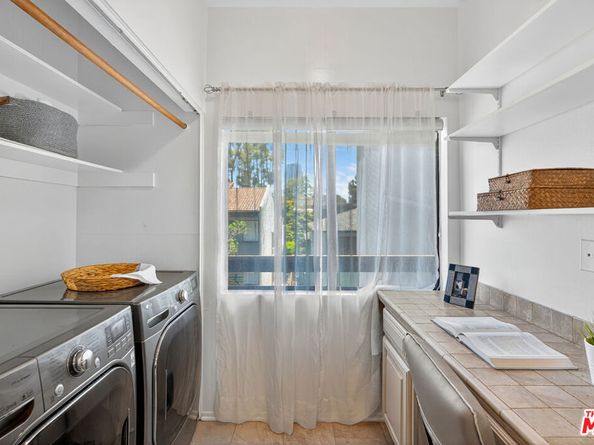 1920 Pandora Avenue 3, Los Angeles CA 90025