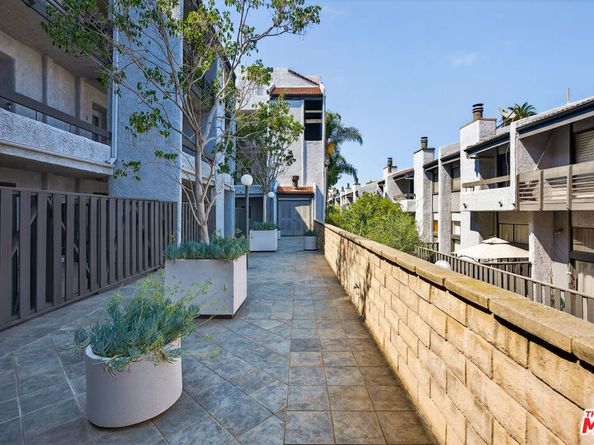 1920 Pandora Avenue 3, Los Angeles CA 90025
