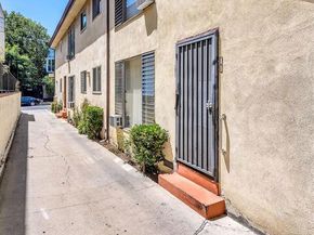 1050 N Laurel Avenue, West Hollywood CA 90046