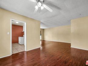 1050 N Laurel Avenue, West Hollywood CA 90046