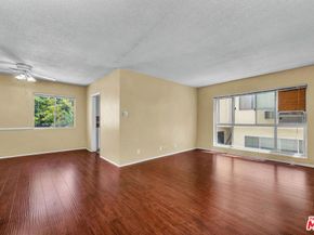 1050 N Laurel Avenue, West Hollywood CA 90046