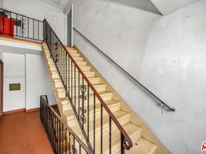 1050 N Laurel Avenue, West Hollywood CA 90046