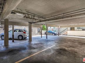 1050 N Laurel Avenue, West Hollywood CA 90046