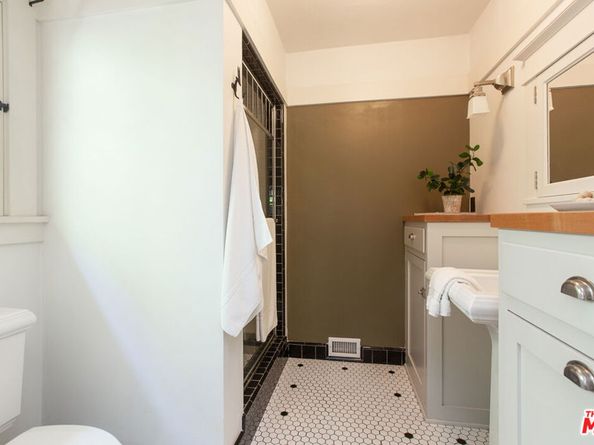 5642 Fountain Avenue, Los Angeles CA 90028
