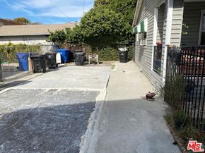 239 W 43rd Street, Los Angeles CA 90037