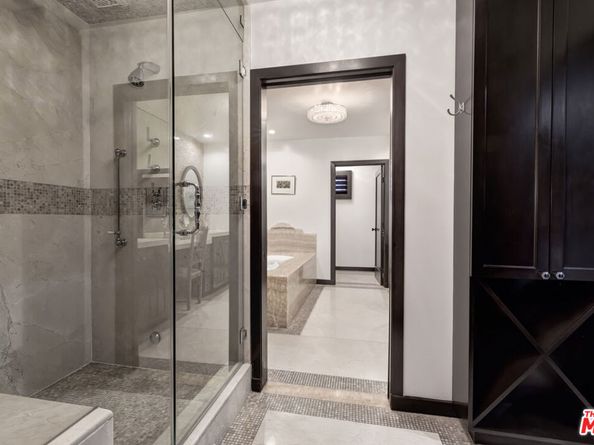 1927 N Normandie Avenue, Los Angeles CA 90027