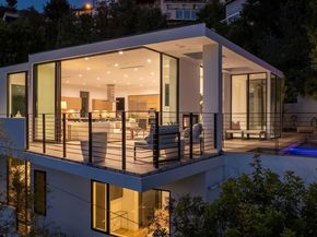 1516 Forest Knoll Drive, West Hollywood CA 90069