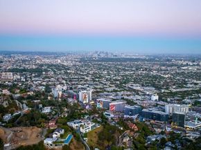 1516 Forest Knoll Drive, West Hollywood CA 90069