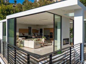 1516 Forest Knoll Drive