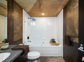1855 Industrial Street 421, Los Angeles CA 90021