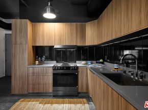 1855 Industrial Street 421, Los Angeles CA 90021
