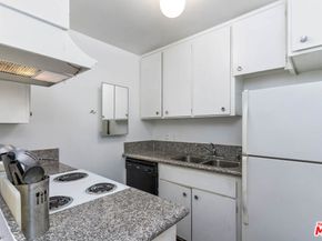 3734 S Canfield Avenue 109, Los Angeles CA 90034