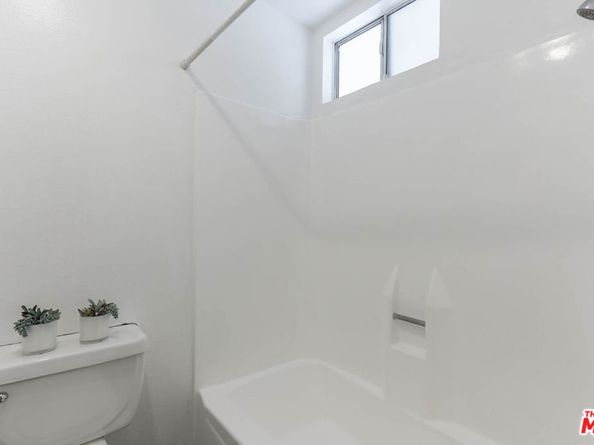 3734 S Canfield Avenue 109, Los Angeles CA 90034