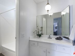 3734 S Canfield Avenue 109, Los Angeles CA 90034