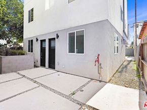 1200 W 38th Street, Los Angeles CA 90037