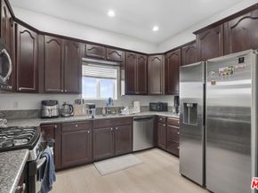 309 S Mariposa Avenue 301, Los Angeles CA 90020