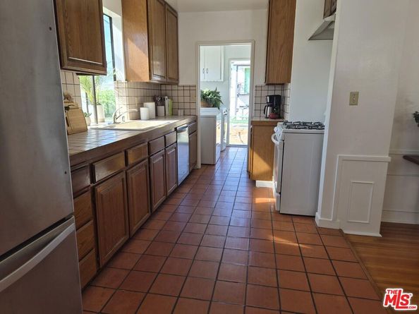 728 11th Street, Santa Monica CA 90402