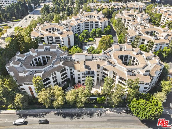 2102 Century Park Lane 210, Los Angeles CA 90067